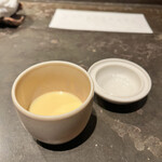 ドンブラボー - 白トリュフ
      白トリュフの茶碗蒸しです。