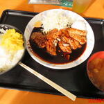 亀山トラックステーション  - 料理写真:四日市トンテキ定食　980円(税込)