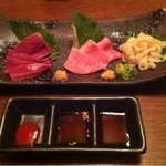 Sumiyakiniku Ishidaya - 刺身3点盛り、ハート、タン、せんまい