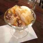 ジェラテリア アクオリーナ - 島バナナ＆水晶文旦＆ザバイオーネのコッパジェラート（680円）