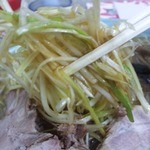 ◯つばき食堂 - ●ネギラーメン(中盛り)　７８０円
      