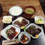 ナカガワ☆スエ食堂 - 鯨3種盛定食1400円(※マスターの余裕がある時のみ提供可能)