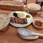 杜 - 厚切り牛たん定食〈塩〉6切れ