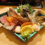 魚や三郎 - デカ盛り刺身
