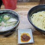 豊中麺哲 - ビューです
