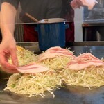 Hiroshima Fuu Okonomiyaki Momijiya - もみじ屋神田店(広島焼き群)