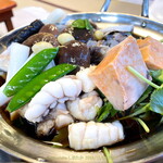 いせ源 - あんこう鍋 これから火入れ