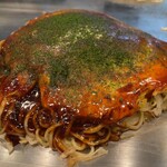 Hiroshima Fuu Okonomiyaki Momijiya - もみじ屋神田店(肉玉いか天そばダブル)
