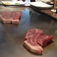 鉄板焼・愛宕 - 迫力のお肉たち！