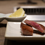 焼肉うしごろ - 究極の黒タン 厚切り