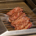 焼肉うしごろ - 厳選厚切りハラミ