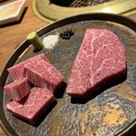 和牛とタン 焼肉 とみ - 