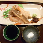ぎおん　楽楽 - 刺身♪　醤油か塩で♪