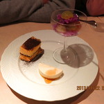ポルタロッサ - デザート
      ぶどうのシャーベット　パンナコッタ　ティラミス
      