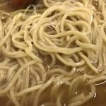ニューラーメンショップ - 酒井製麺の中細麺はツルっとスープに合います。