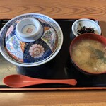 Sobadokoro Shinagawaya - 親子丼