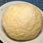 小麦の郷 - 料理写真:...「笑顔のメロンパン（168円）」、ふわふわ美味い。。