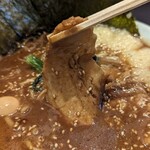 横浜家系ラーメン 魂心家 - 黒胡椒味噌らーめん チャーシューアップ(2023年12月5日)