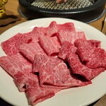 焼肉あきら - 天然塩焼肉四種 奥から、イチボ、ランプ、ミスジ、くり