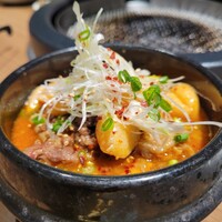 焼肉あきら - 牛まぜこぜニンニク味噌煮込み