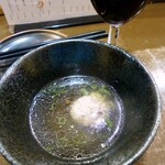 山﨑屋  - お通しの鳥つくねスープ。美味しい！！！