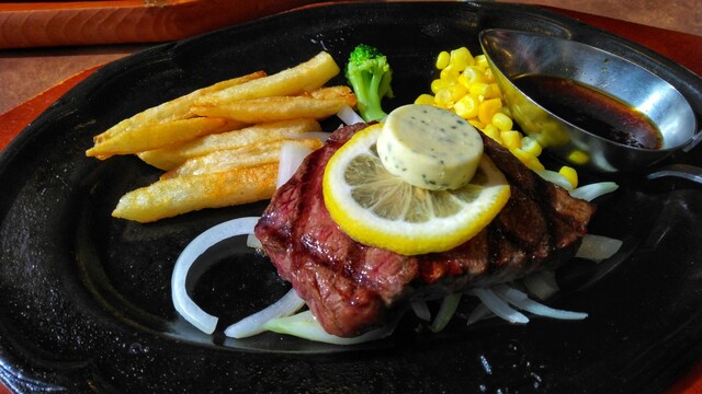 肉の万世 岩槻インター店 - 岩槻/ハンバーグ | 食べログ