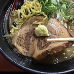 Sapporo Ramen Ezo Men Rokku - 叉焼