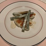 北島亭 - アミューズ1　セロリとチーズのパイ　百合根といくらとインゲン