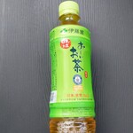 ニューヤマザキデイリーストア - おーいお茶350ml (税込)108円 (2023.12.06)