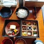日本料理 嘉助 - インルームダイニング和朝食