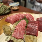 酒肴場 屯 - このへんは中トロというか大トロ