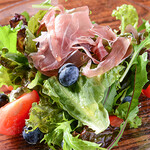 CORONA winebar＆dining - 本日のサラダ
