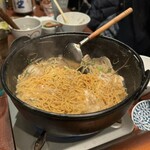 酒肴場 屯 - 〆は麺を投入