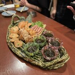 酒肴場 屯 - 先付けから豪華！大間のもずく、帆立の西京焼き、青森産鴨ロース、手羽先、こんにゃく、蓮根の煮物