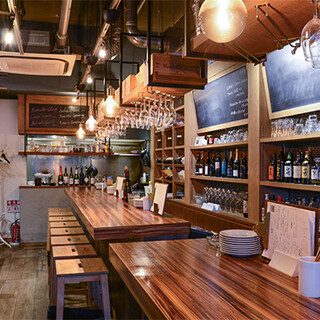 CORONA winebar&dining_1