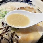 濃厚煮干とんこつラーメン 石田てっぺい - 