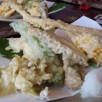 魚菜草 - 蕾コース（朝鮮人参、菊、フキノトウ、万願寺唐辛子、アスパラガス、菜の花、白マイタケ、クワイ、干し芋）