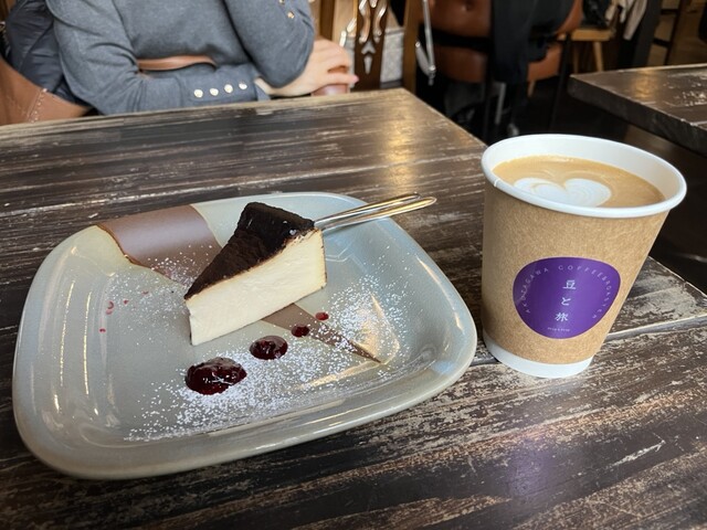 芥川珈琲のチーズケーキ