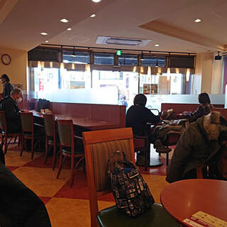 カフェ・ベローチェ_2