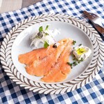 Smoked salmon with special cheese sauce