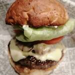 マンチズ バーガー シャック - マッシュルームモッツァレラチーズバーガー