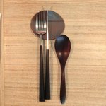 レストラン アニス - 卓上のフォークとナイフです