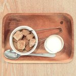 レストラン アニス - メニュー 3800円 の角砂糖とミルク