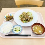 さっこら食堂 - 料理写真:肉野菜炒め定食