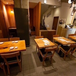Enjoy a blissful time at a hidden Izakaya (Japanese-style bar) for adults