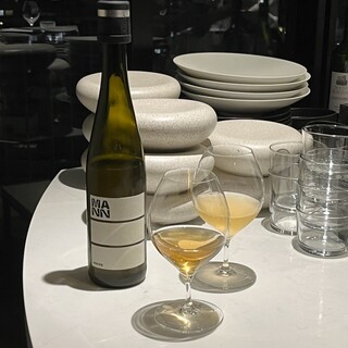 ナチュラルワイン〜クラシックまで豊富なラインナップ♫