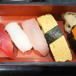 すし屋 銀蔵 - 握り天ぷらうどんセットのお寿司