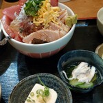 天然魚と七輪焼き 隠れ居酒屋 雑魚や - 