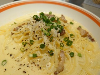 Pasta Alba shonan - 柚子こしょうとガーリックのスープカルボナーラ