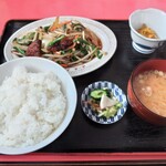うめ本 - ニラレバ炒め定食　1000円